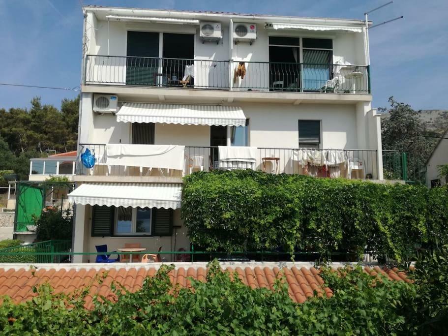 Apartment Ileana Traù Esterno foto