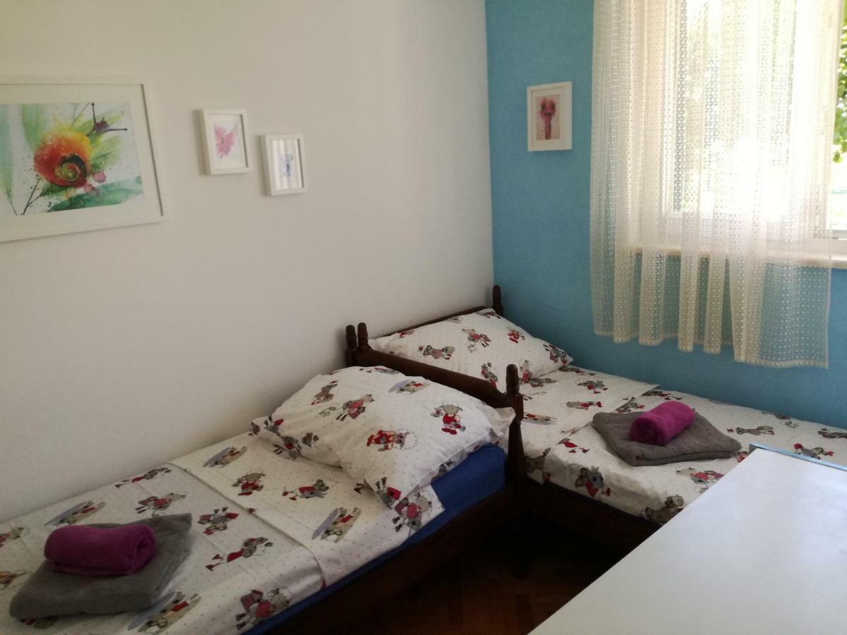 Apartment Ileana Traù Esterno foto